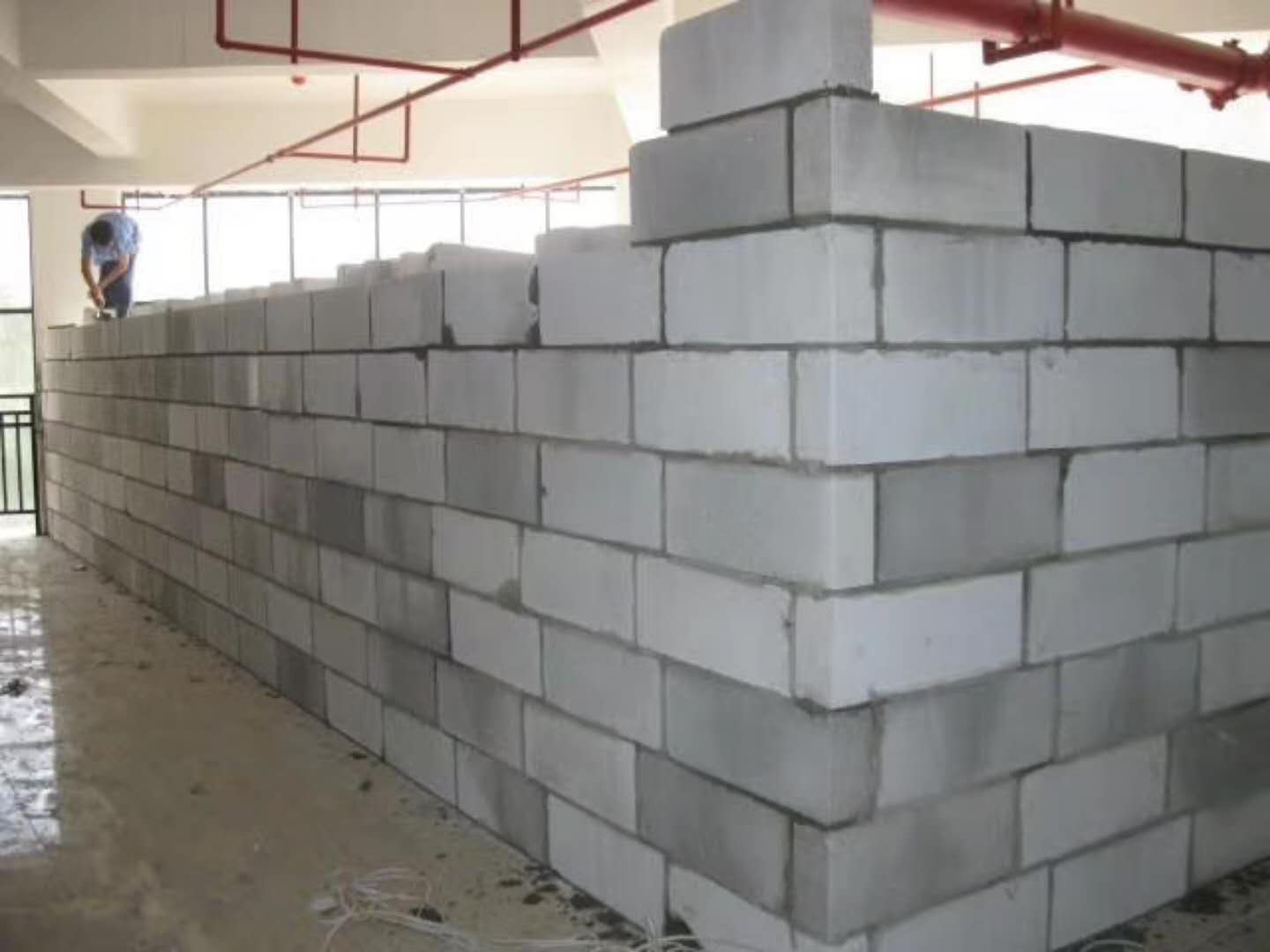 武侯蒸压加气混凝土砌块承重墙静力和抗震性能的研究